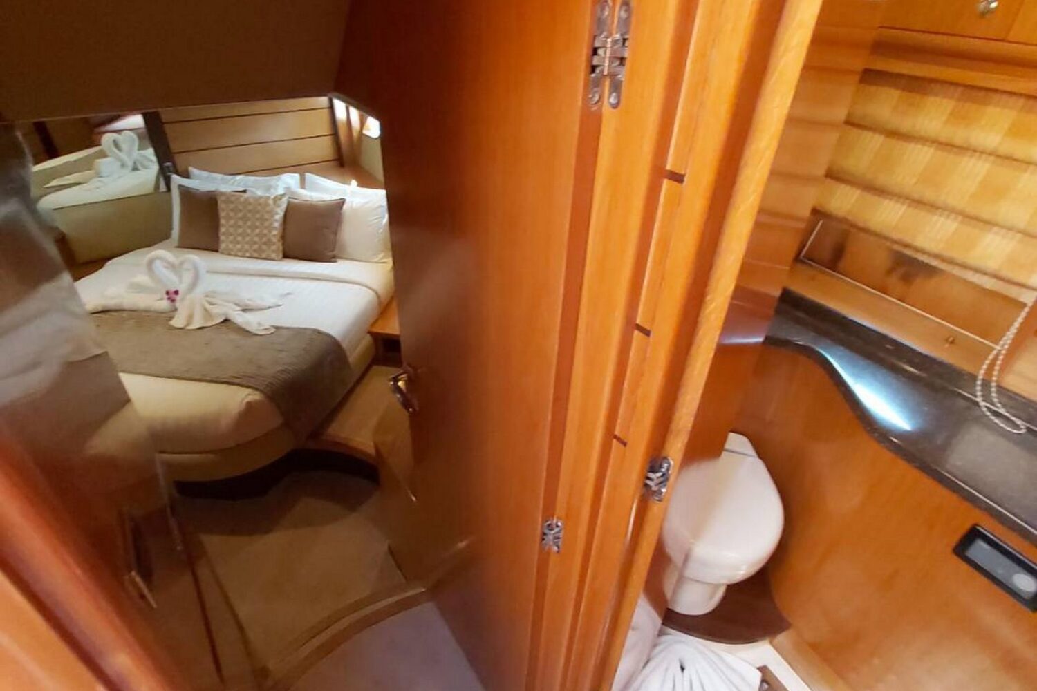 Integrity-yacht-charter-phuket-cabin