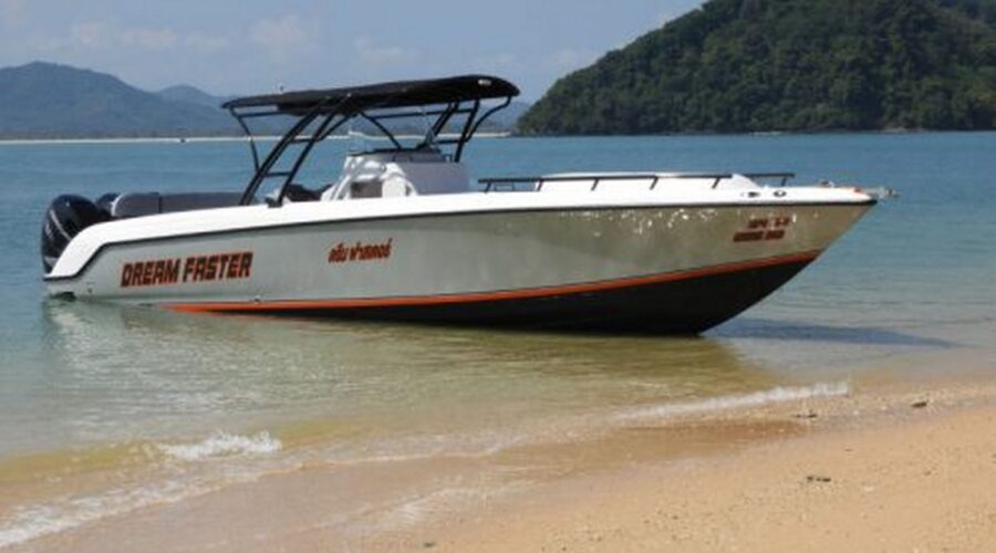 Dream Faster Speed Boat Charter Donzi 38 ZFX