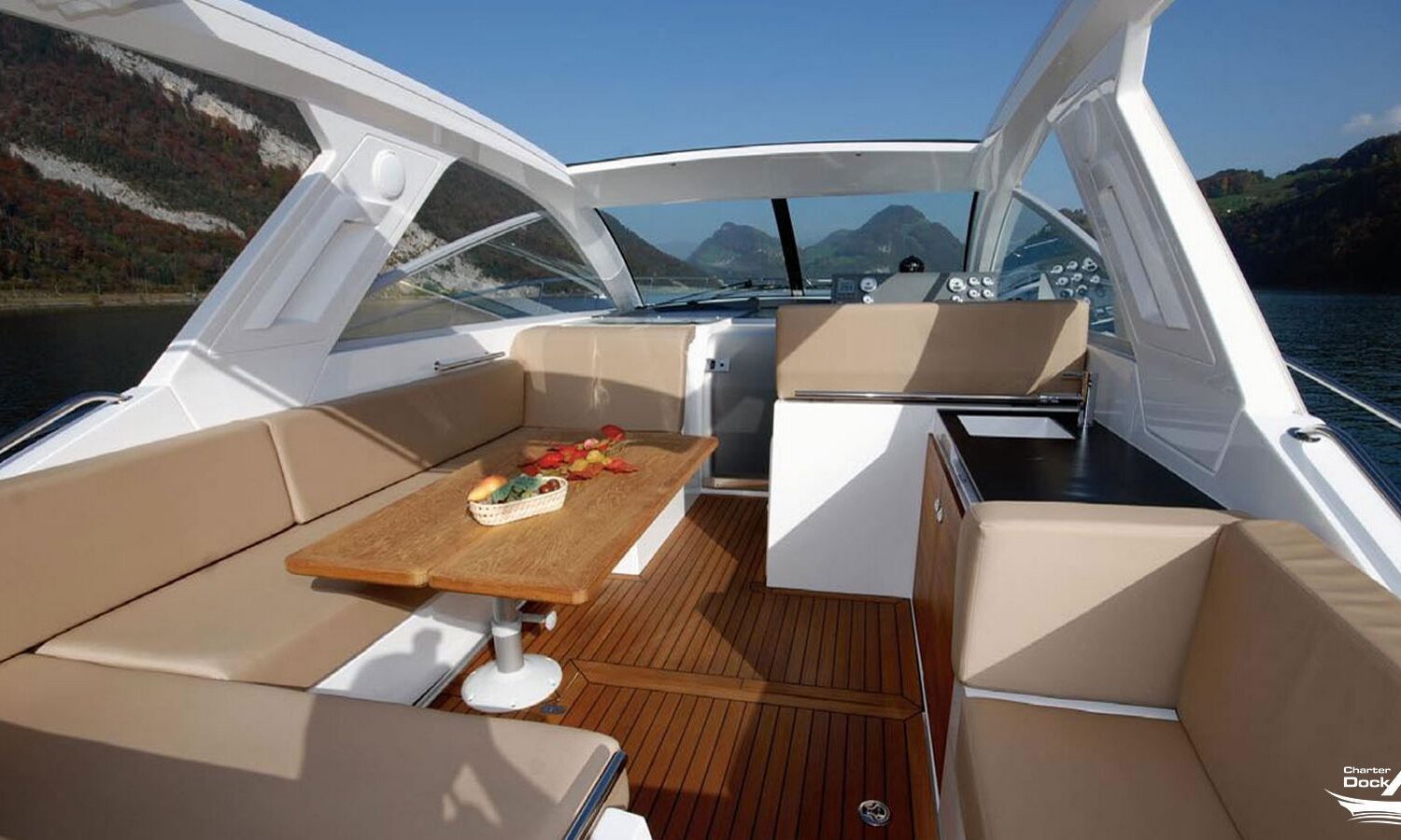 Private-phuket-speed-yacht