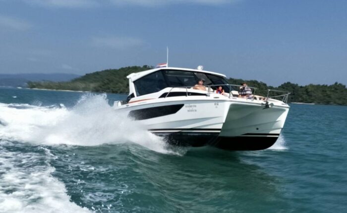 speed boat in phuket
